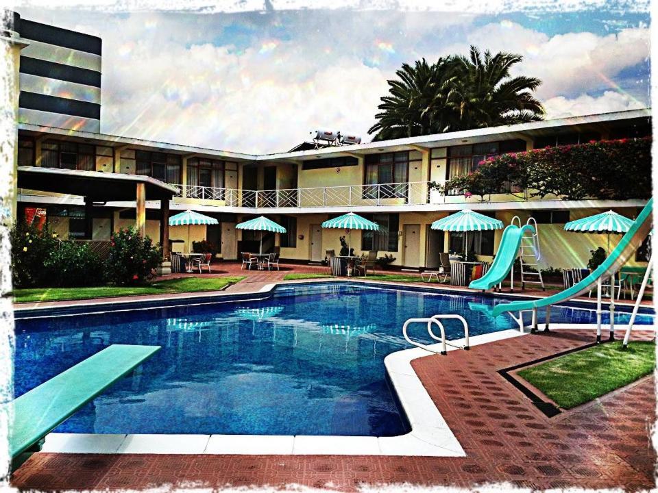 Hotel Plaza Guatemalaváros Kültér fotó